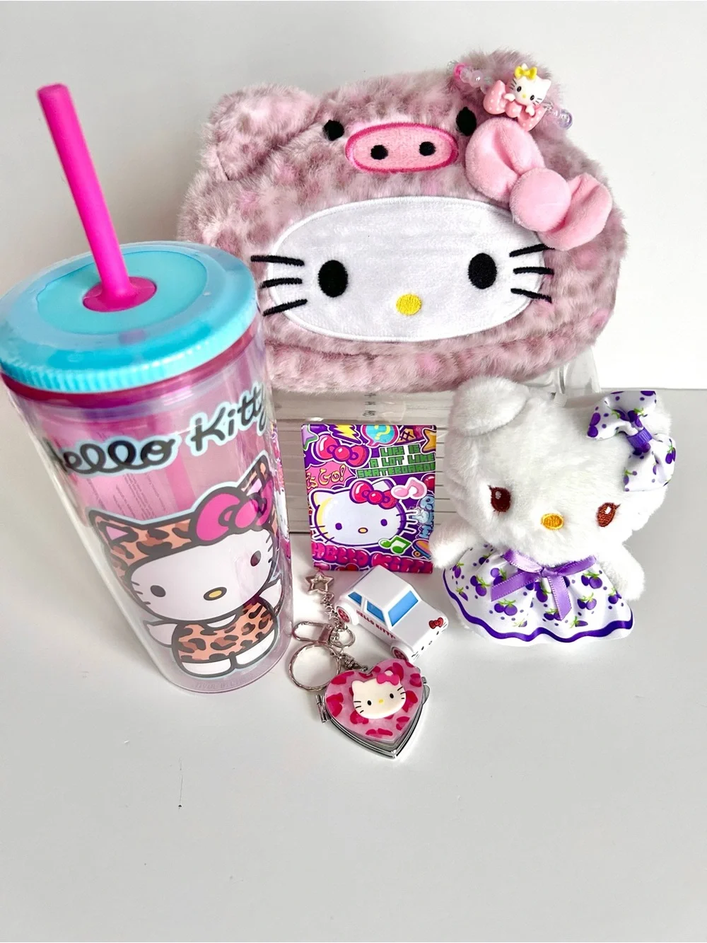 💖(HK472) Hello Kitty Adorable 7-Piece Cheetah Bundle!